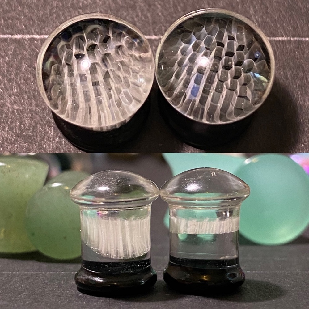 Honeycomb glass double flare plug (0 gauge)
